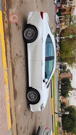 تۆیۆتا کامری